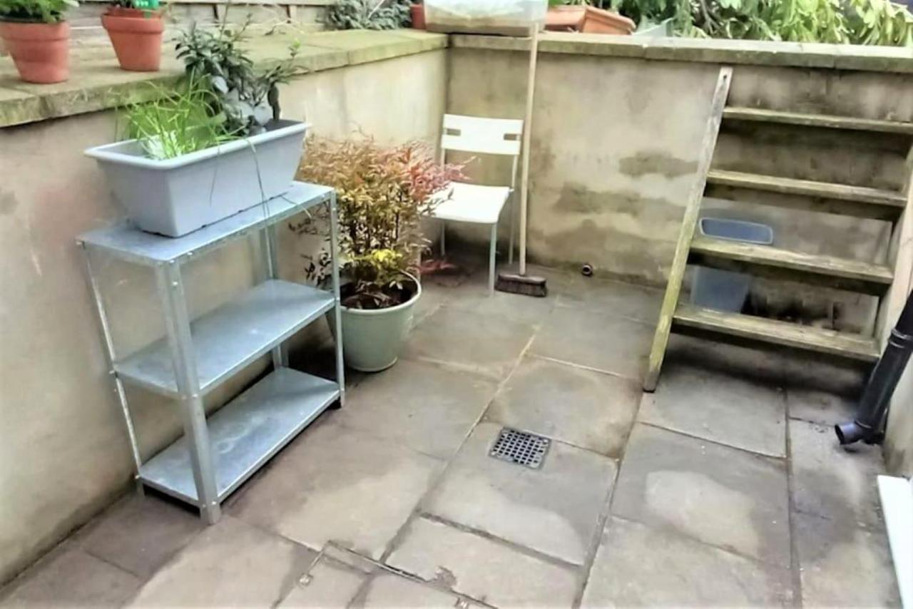 2 Bedroom Victorian Garden Flat London Eksteriør billede