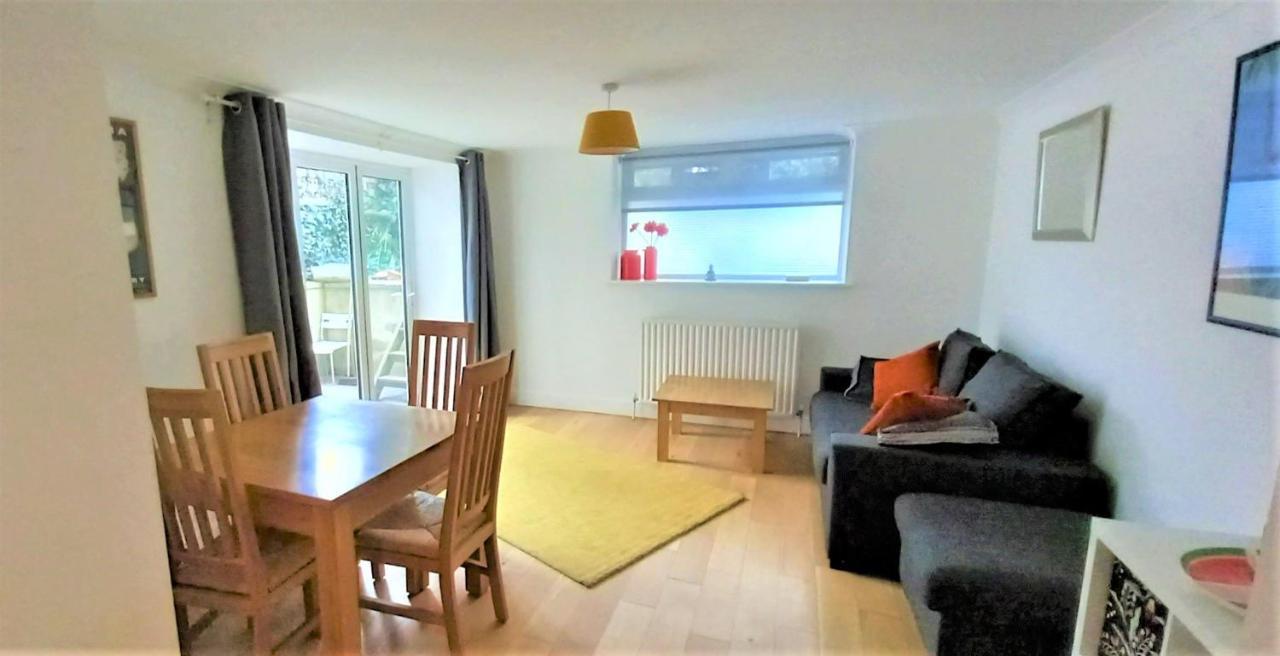 2 Bedroom Victorian Garden Flat London Eksteriør billede